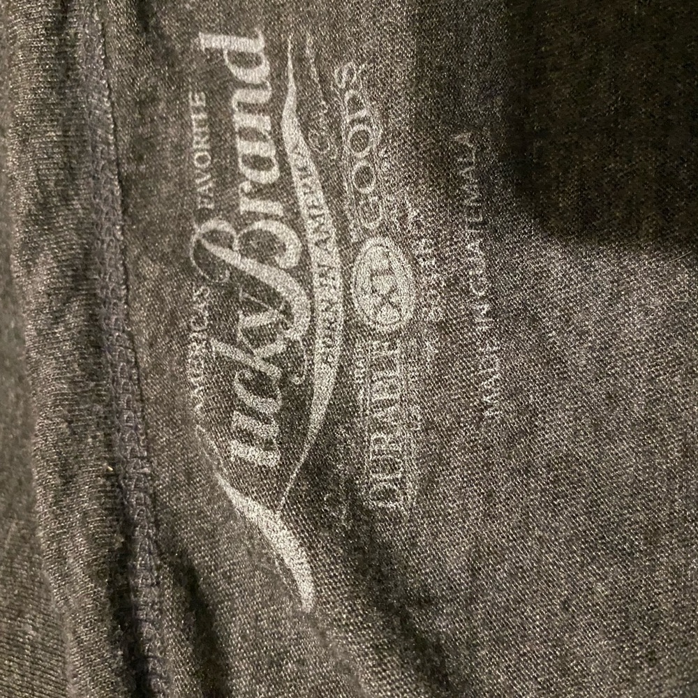 Clothes - Picture 7 of 8